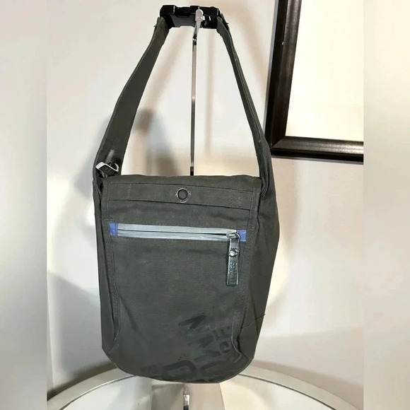 Gently Used GENMOD Gray Canvas Bag - Picture 2 of 8